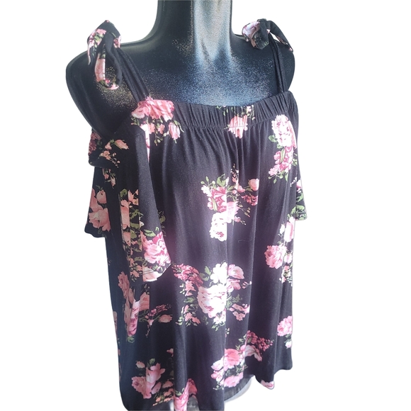 Love & Legend Black Pink Floral Print Short Sleeve Off Shoulder Top 3X - Picture 2 of 6